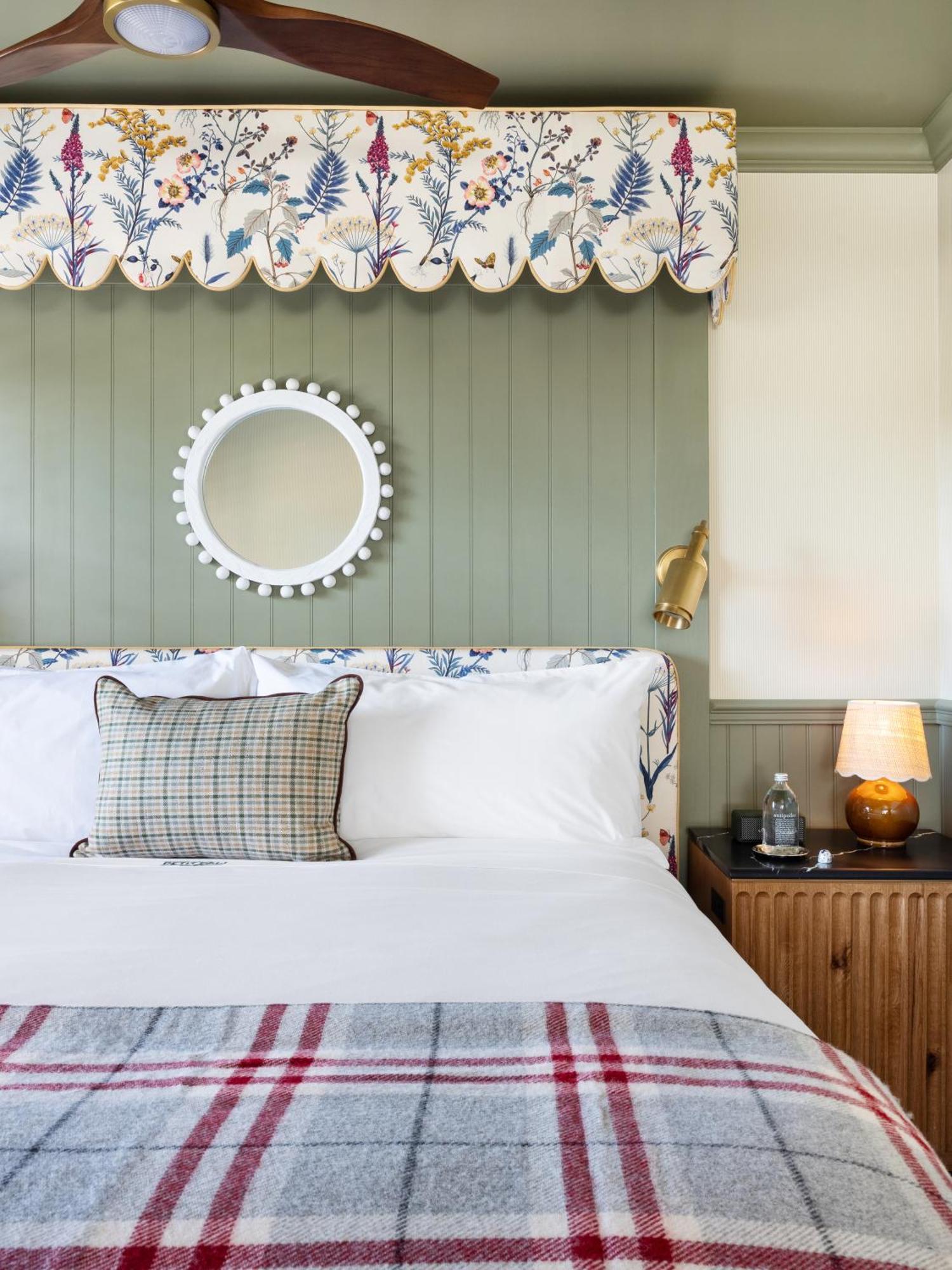 Le Petit Pali At 8th Ave 4*